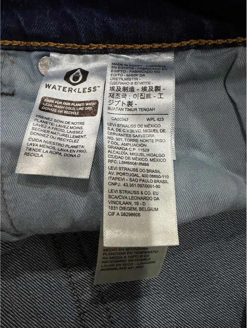 Levis pre owned